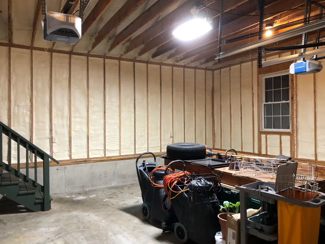 insulation contractor Lamothe Spray Foam Insulation