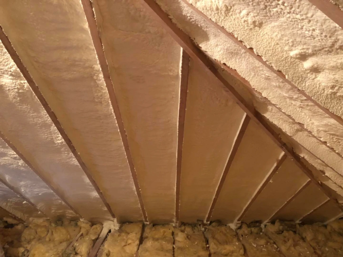 How to Stop Air Leaks & Seal Insulation Gaps in Woodstock, CT