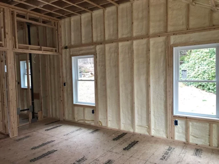 Best Spray Foam Insulation Services in Rochdale MA Best Spray Foam Insulation Services in Rochdale MA