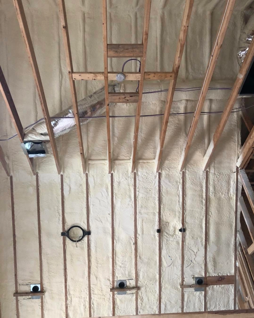 Closed -Cell Spray Foam Insulation Contractor in Worcester, MA